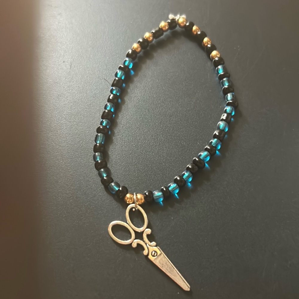 Black and Blue Beaded Bracelet with Scissors Charm League of Legends Gwen